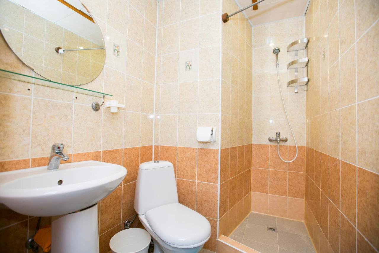 Guest House Lavr Gagra Bagian luar foto