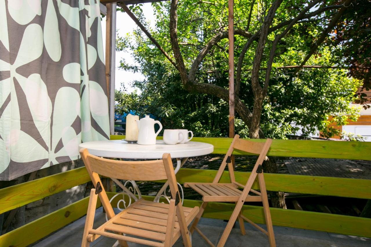 Guest House Lavr Gagra Bagian luar foto
